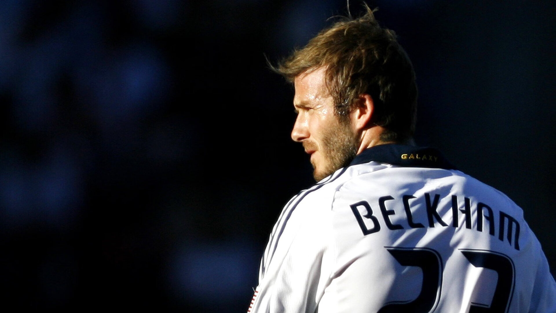 中国足球比赛中场表现，中国足球比赛中场表现有哪些